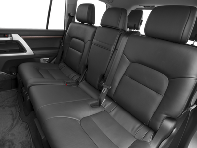 2016 Toyota Land Cruiser V8