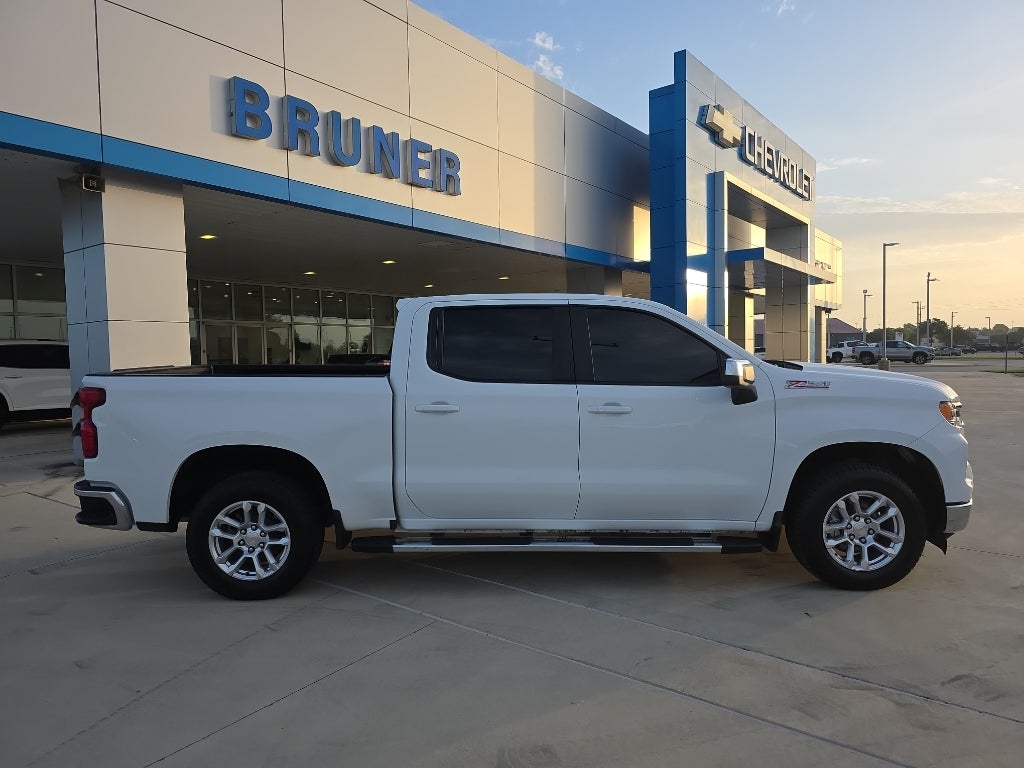 2025 Chevrolet Silverado LT