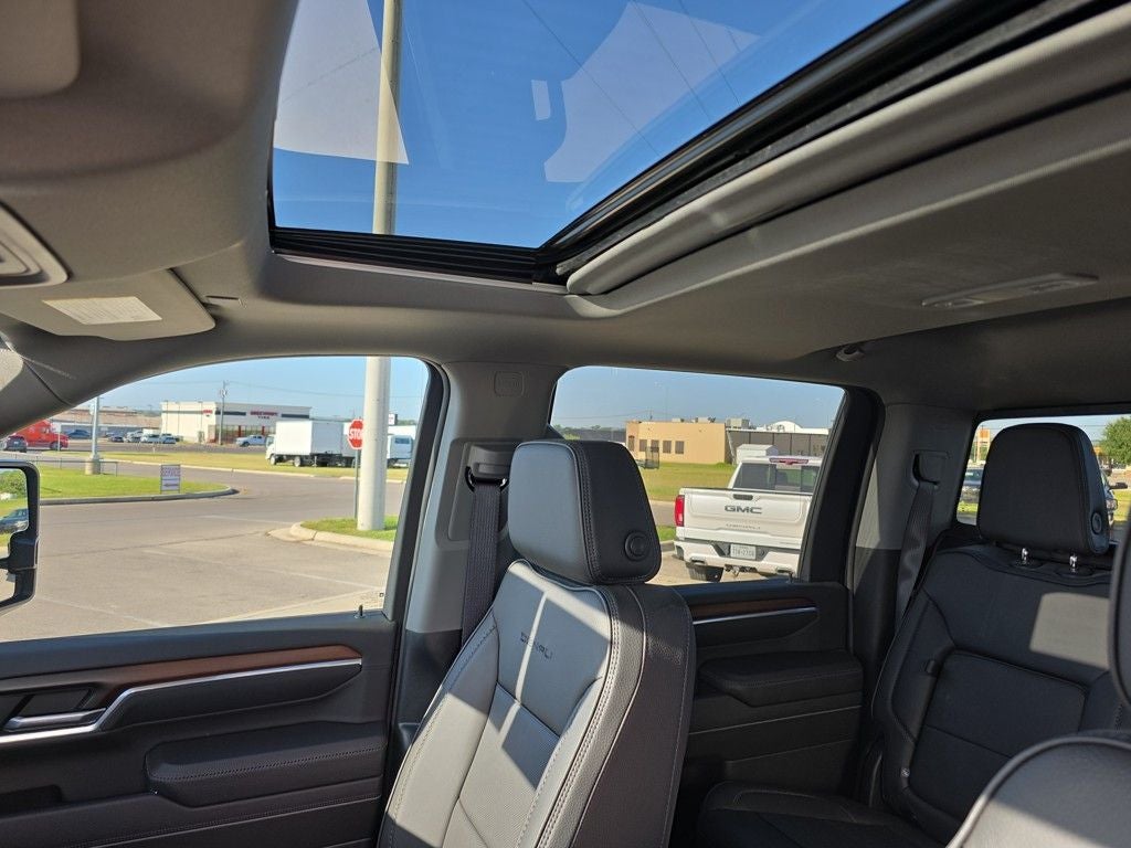 2025 GMC Sierra Denali