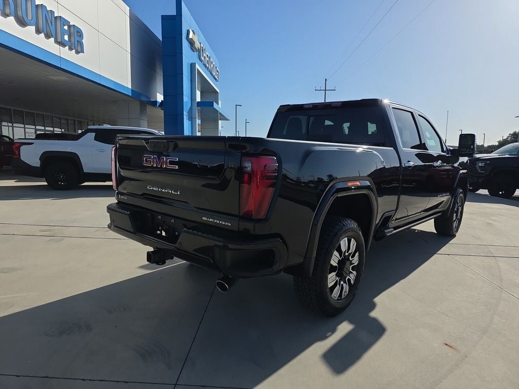 2025 GMC Sierra Denali