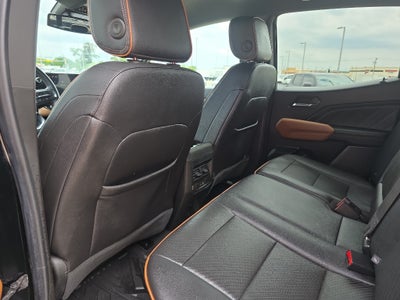 2023 GMC Canyon 4WD AT4