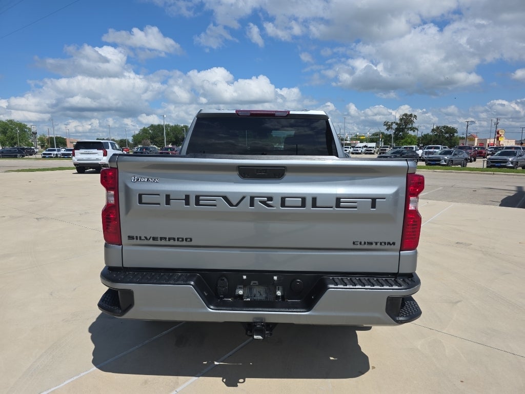 2024 Chevrolet Silverado Custom