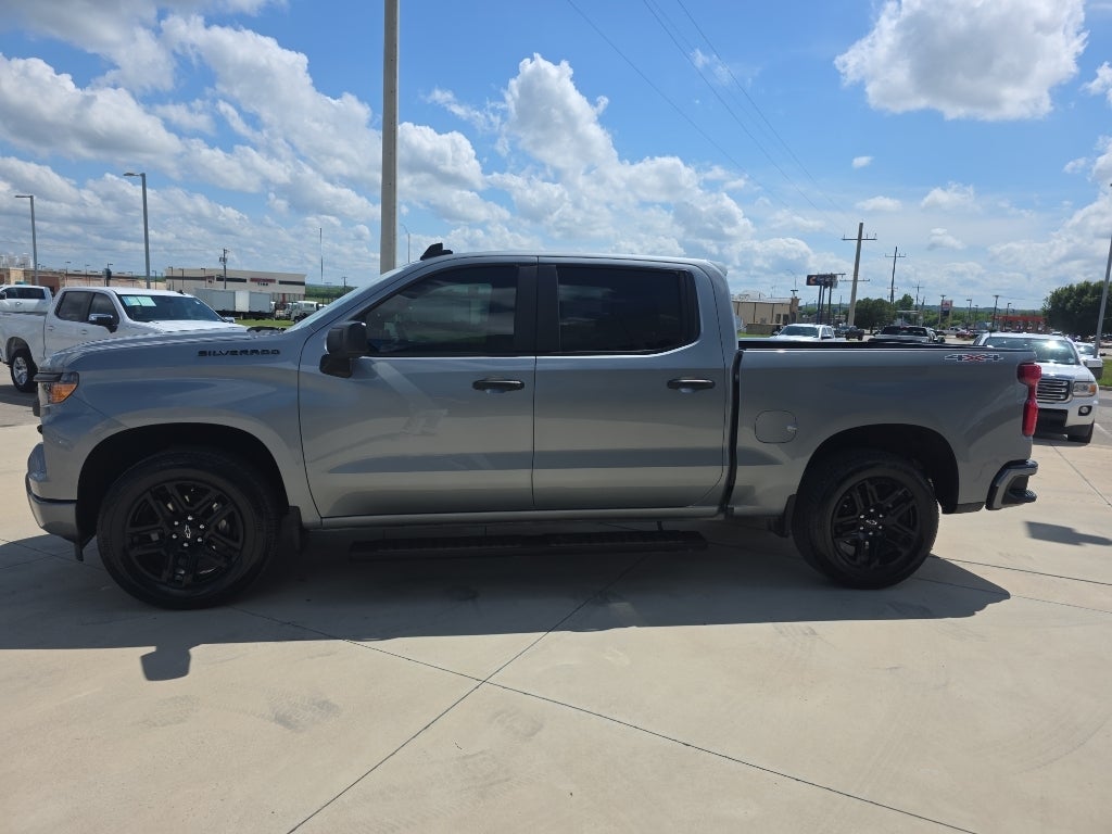 2024 Chevrolet Silverado Custom