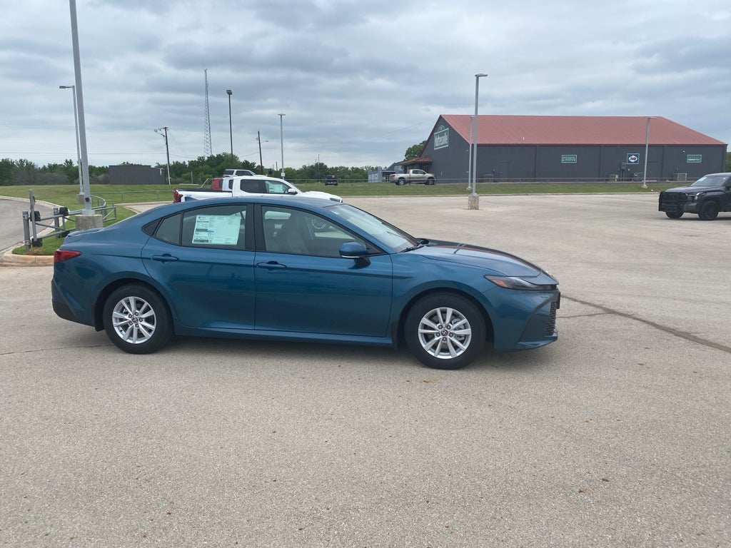 2026 Toyota Camry Hybrid LE