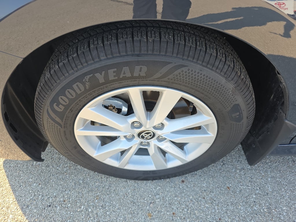 2026 Toyota Camry Hybrid LE