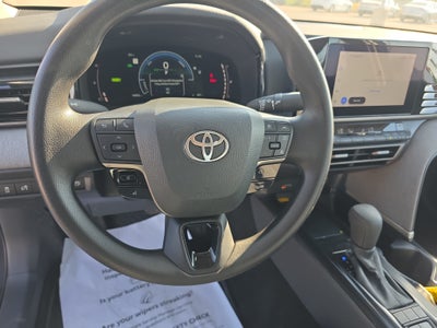 2025 Toyota Camry Hybrid LE