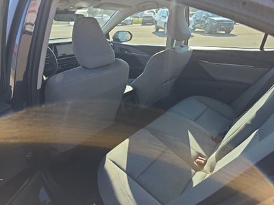 2025 Toyota Camry Hybrid LE