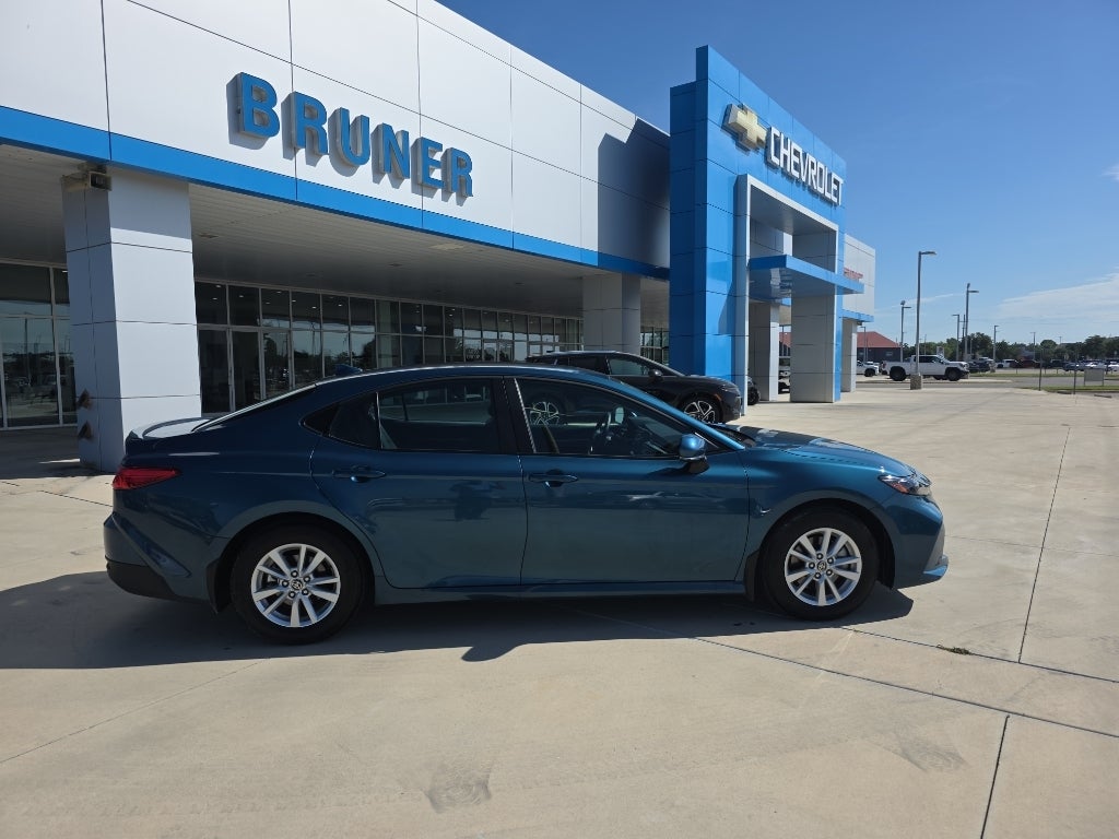 2026 Toyota Camry Hybrid LE