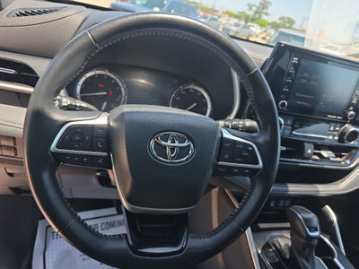 2022 Toyota Highlander XSE