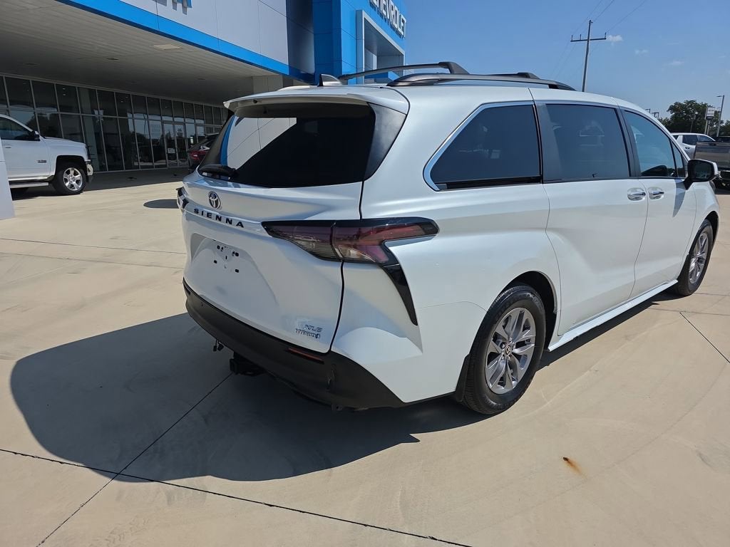 2023 Toyota Sienna XLE