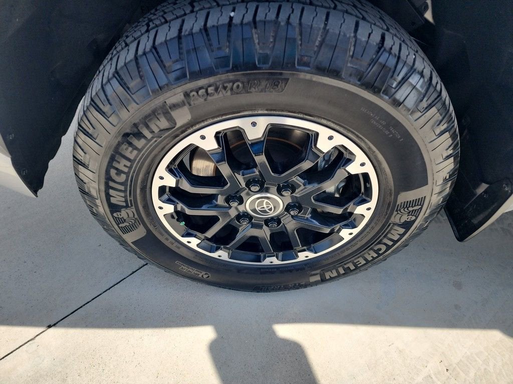 2022 Toyota Tundra 2WD SR5