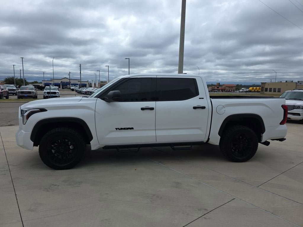 2023 Toyota Tundra 4WD SR5