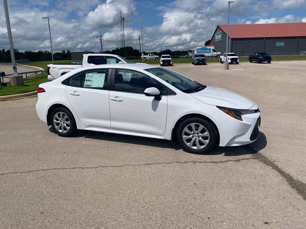 2026 Toyota Corolla LE