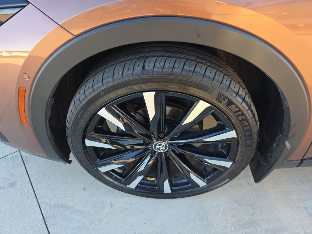 2024 Toyota Crown Platinum