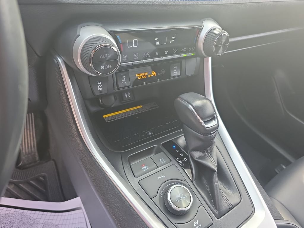 2019 Toyota RAV4 Hybrid XSE