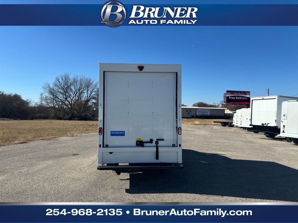 2025 Chevrolet Express Cutaway 3500 1WT