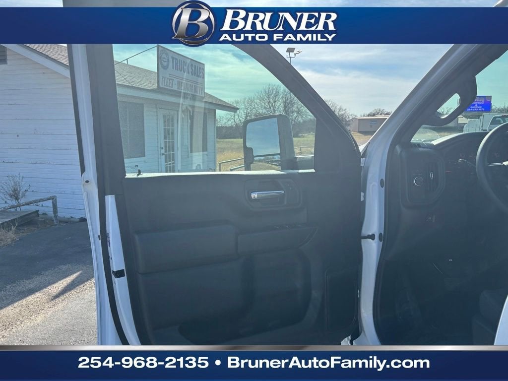 2025 Chevrolet Silverado 3500 HD Chassis Cab Work Truck