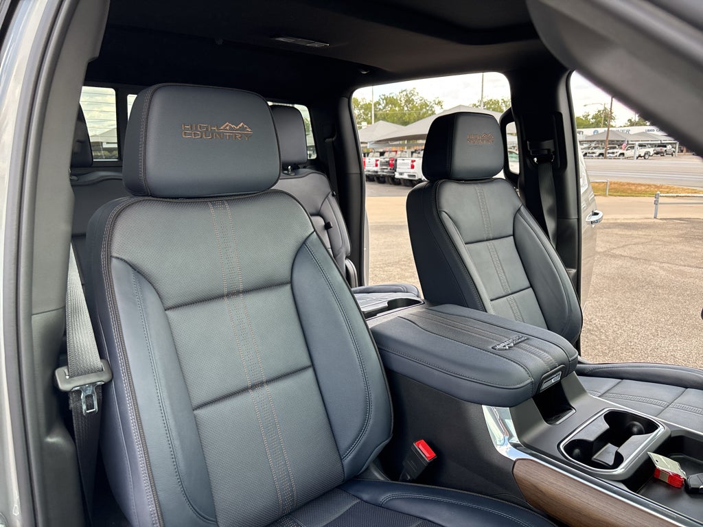 2026 Chevrolet Silverado 3500 HD High Country DRW