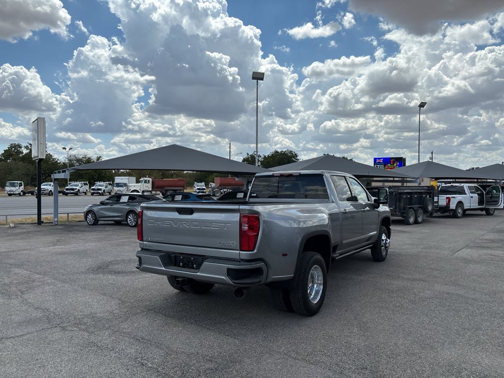 2026 Chevrolet Silverado 3500 HD High Country DRW