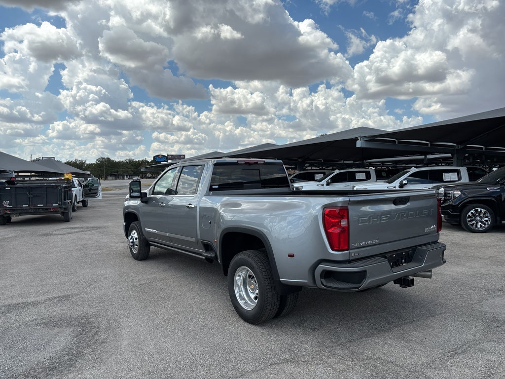 2026 Chevrolet Silverado 3500 HD High Country DRW