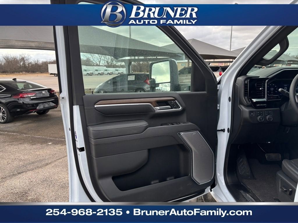 2026 Chevrolet Silverado 3500 HD High Country DRW