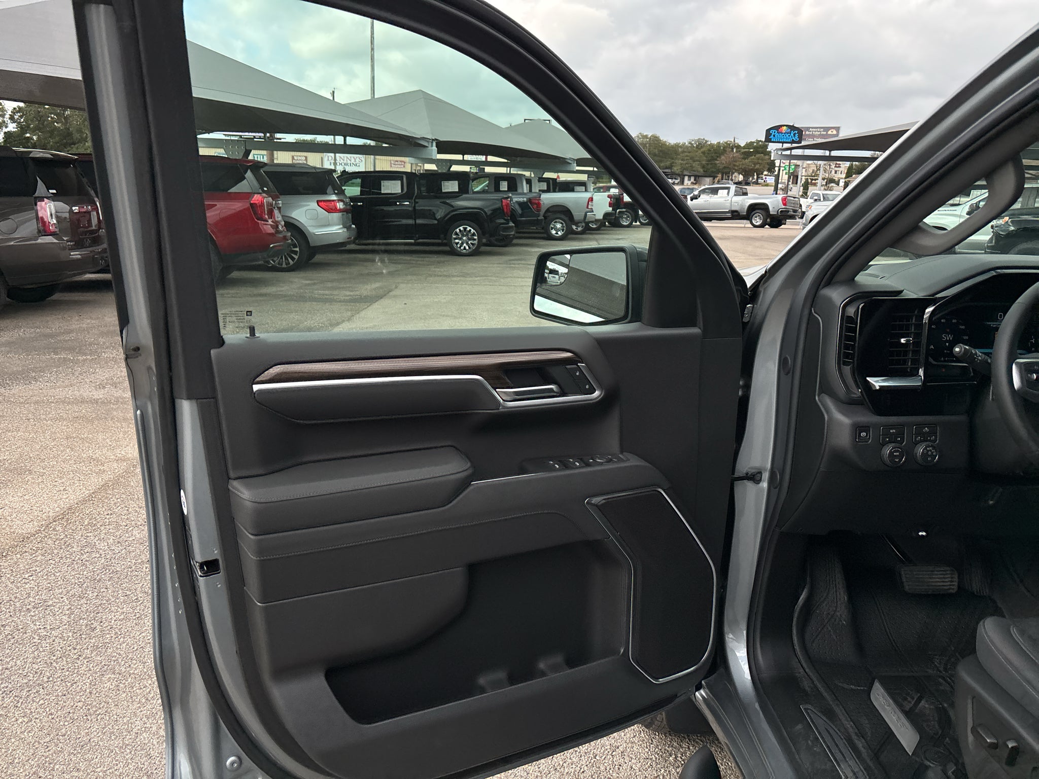 2026 Chevrolet Silverado 1500 RST - Photo 14