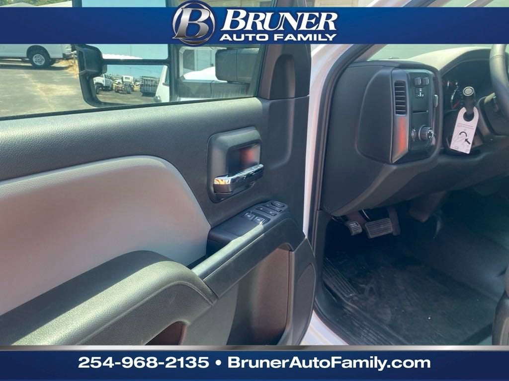 2024 Chevrolet Silverado 6500 HD Work Truck