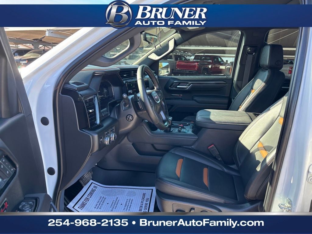 2025 GMC Sierra 1500 AT4