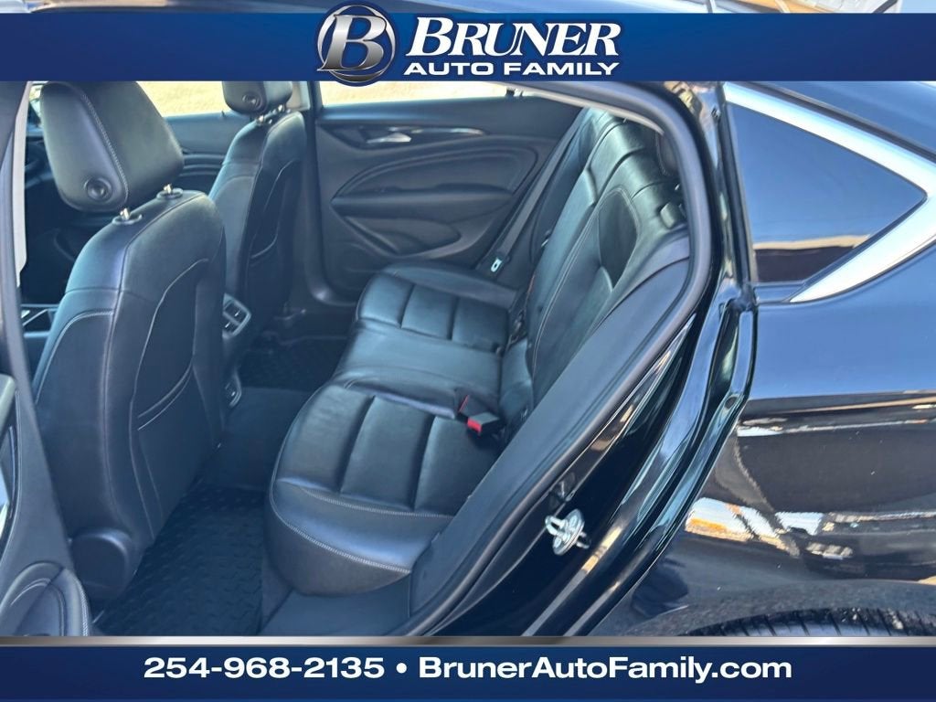 2019 Buick Regal Sportback Essence