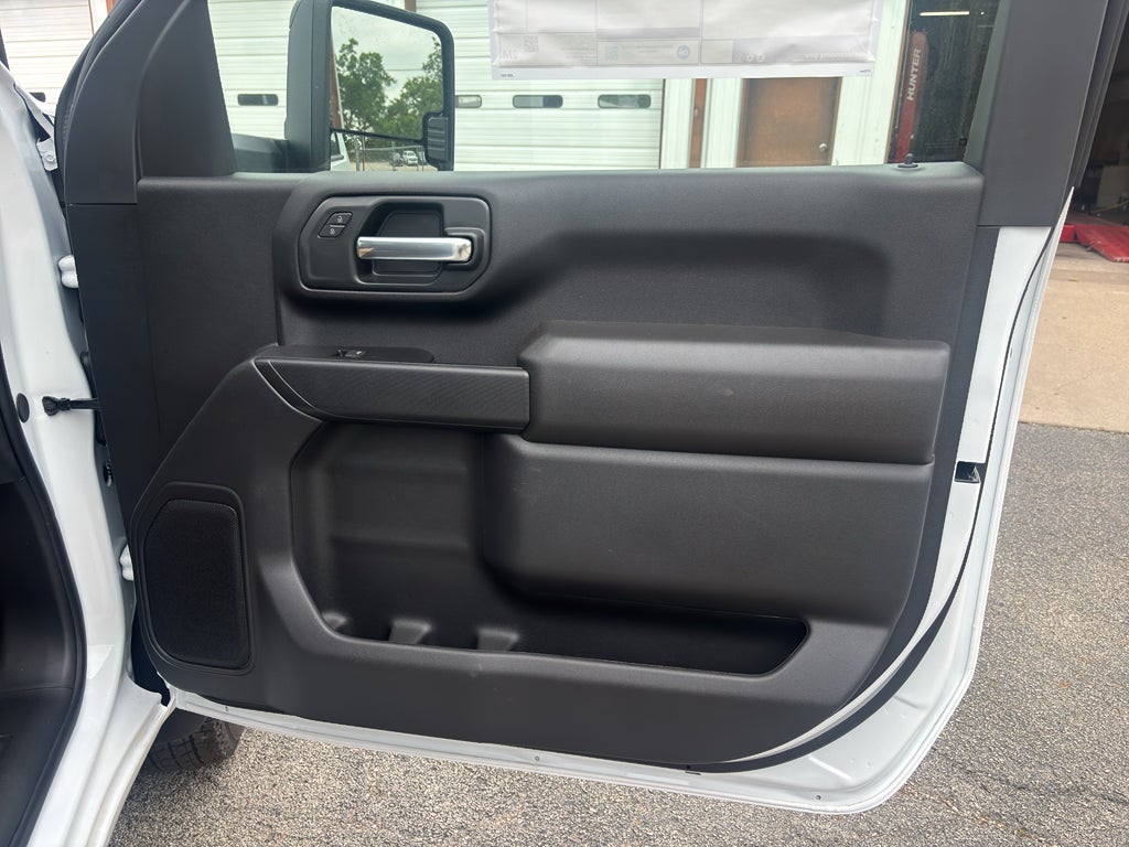 2026 GMC Sierra 3500 Chassis Cab Pro - Photo 12