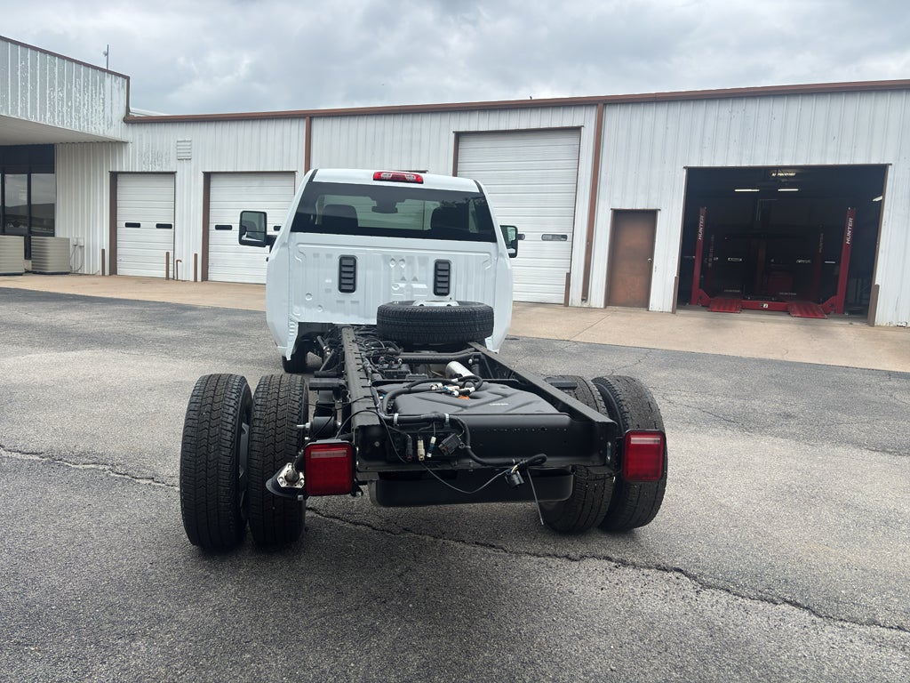 2026 GMC Sierra 3500 Chassis Cab Pro - Photo 6