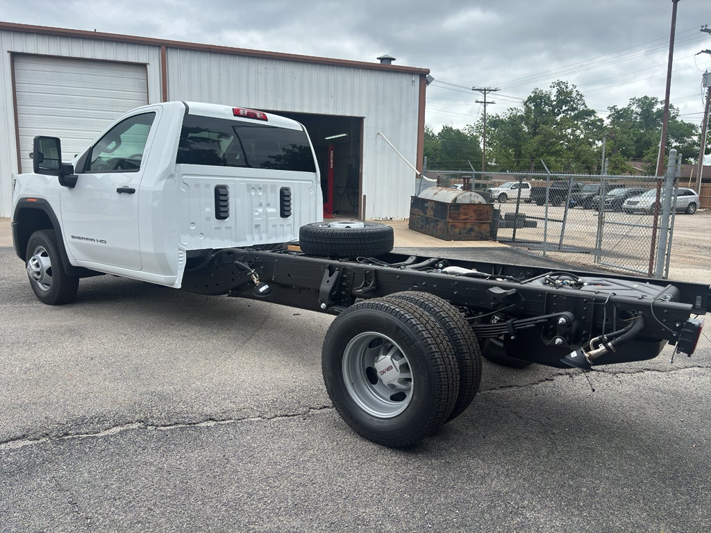 2026 GMC Sierra 3500 Chassis Cab Pro - Photo 7