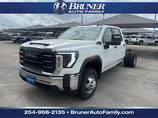 2025 GMC Sierra 3500 HD Chassis Cab Pro
