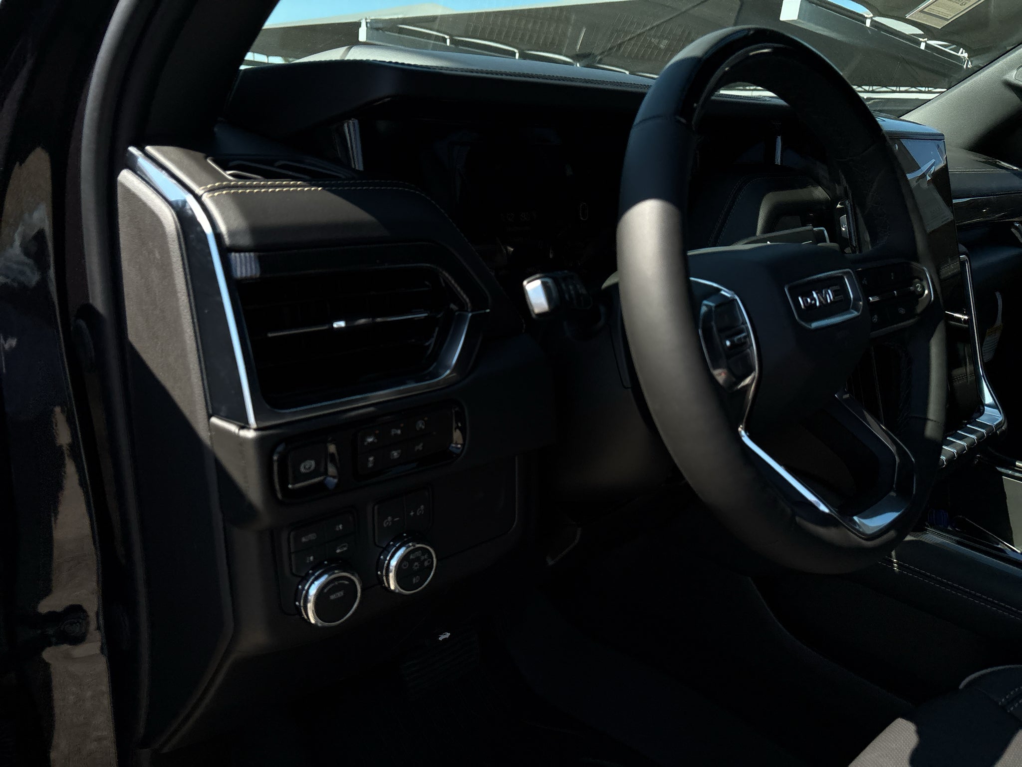 2027 GMC Yukon Elevation - Photo 15