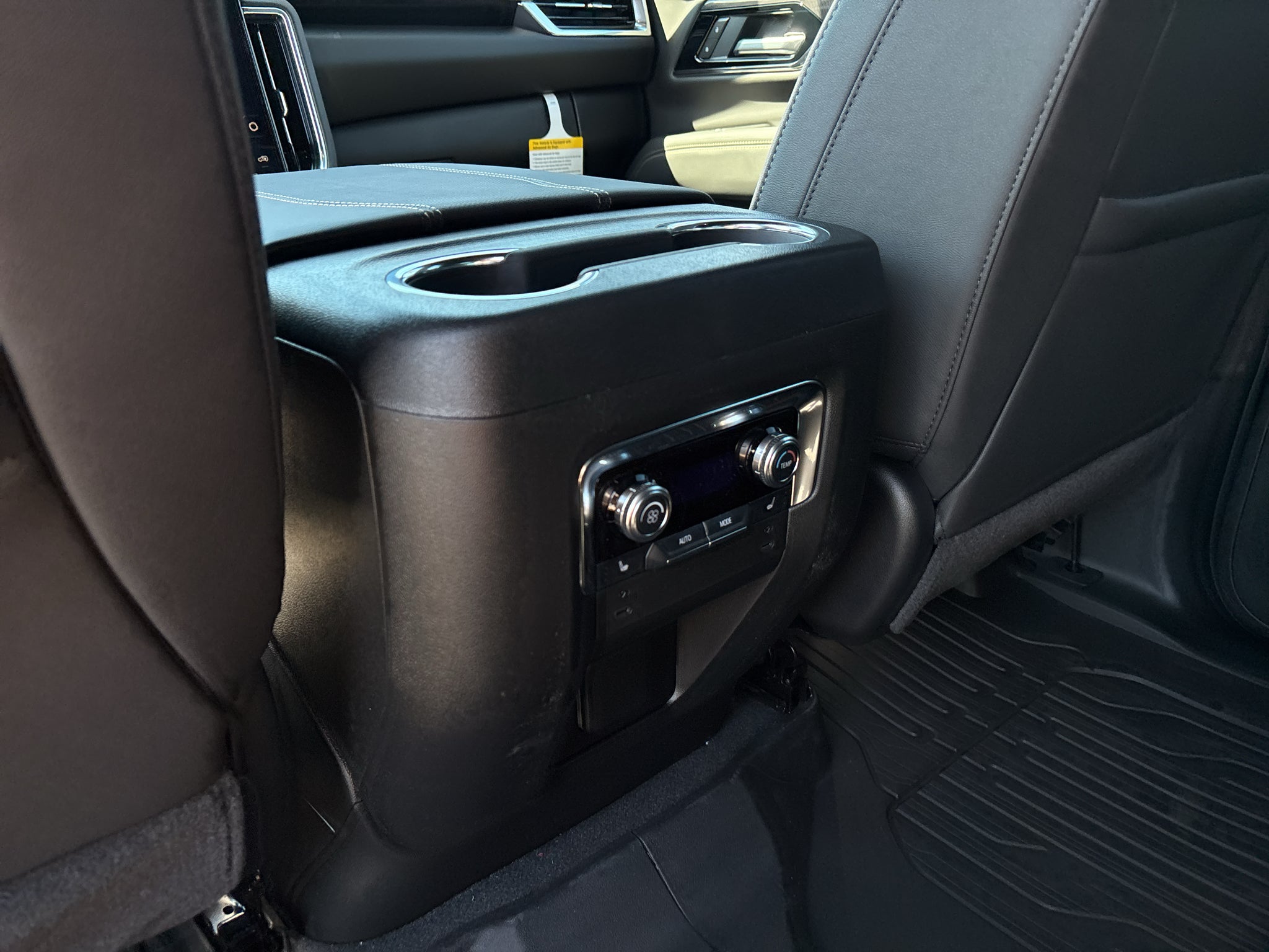 2027 GMC Yukon Elevation - Photo 17