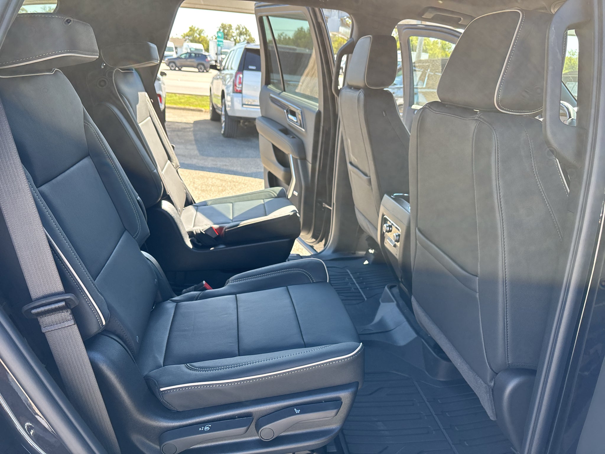 2027 GMC Yukon Elevation - Photo 25