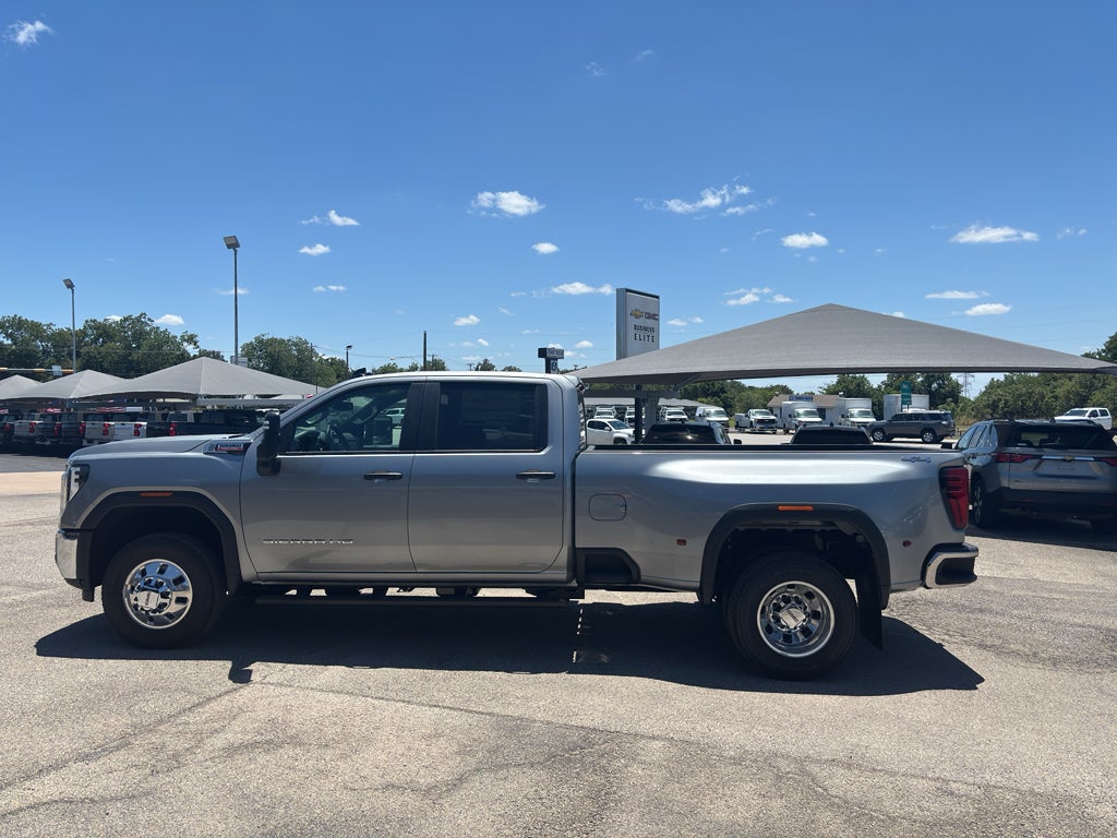 2026 GMC Sierra 3500 HD Pro DRW