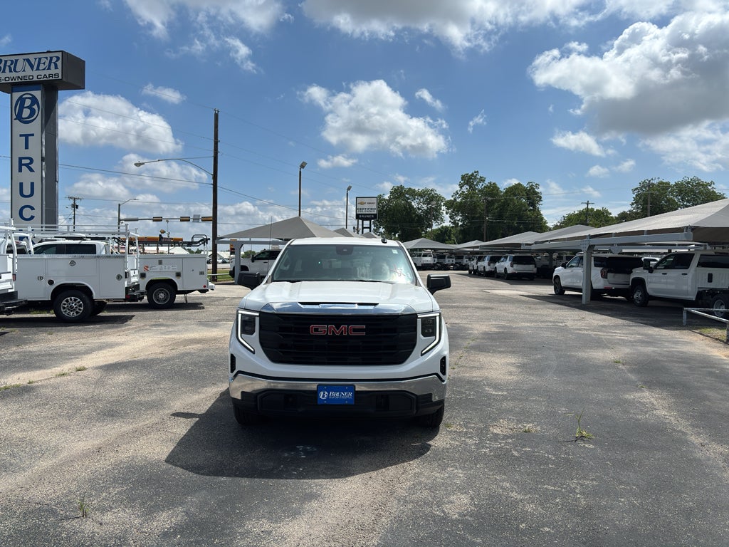 2025 GMC Sierra 1500 Pro