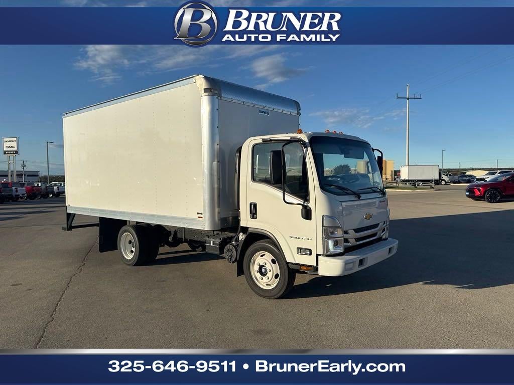 2025 Chevrolet Low Cab Forward 4500 1WT
