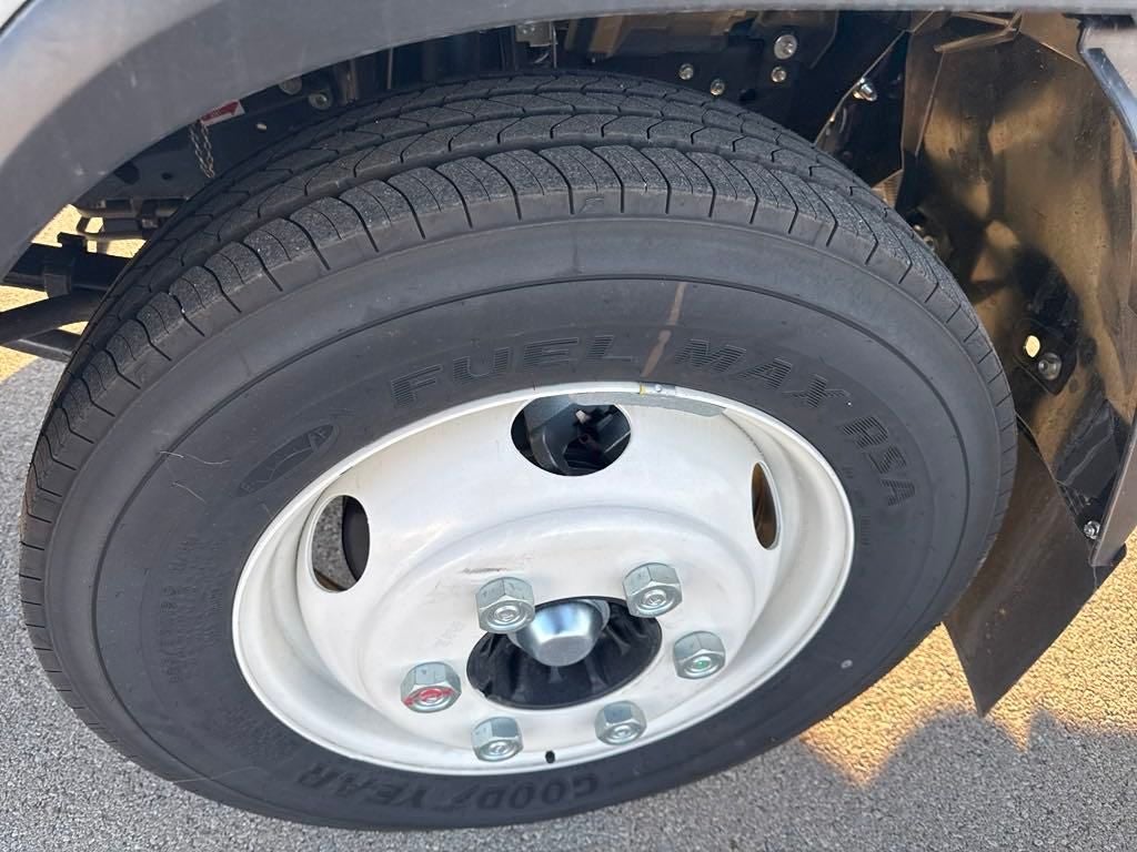 2025 Chevrolet Low Cab Forward 4500 1WT