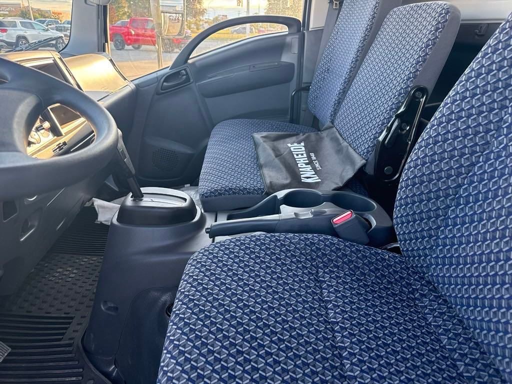 2025 Chevrolet Low Cab Forward 4500 1WT