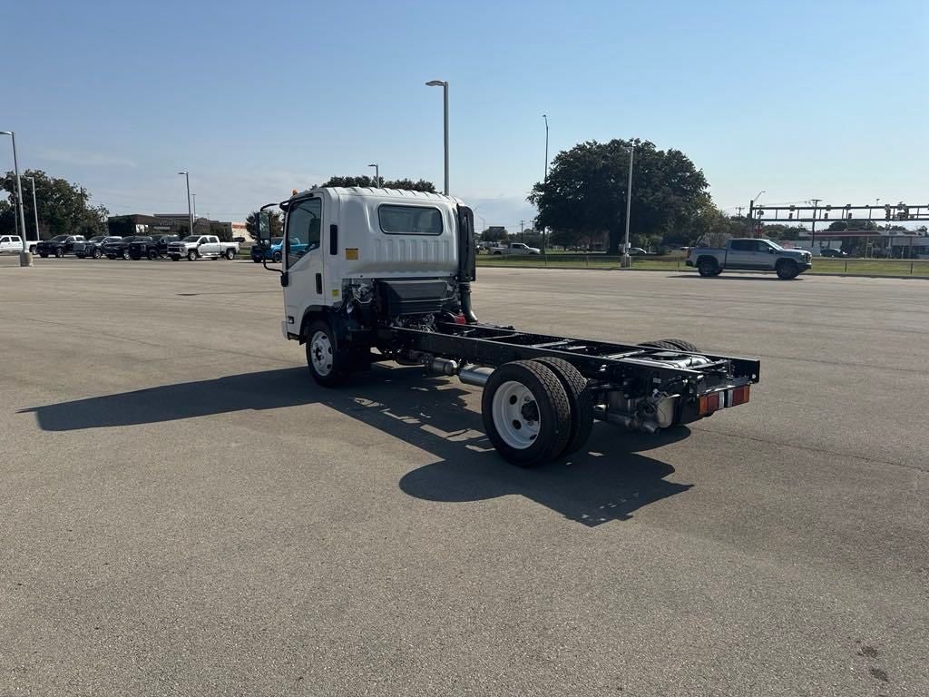 2025 Chevrolet Low Cab Forward 4500 1WT