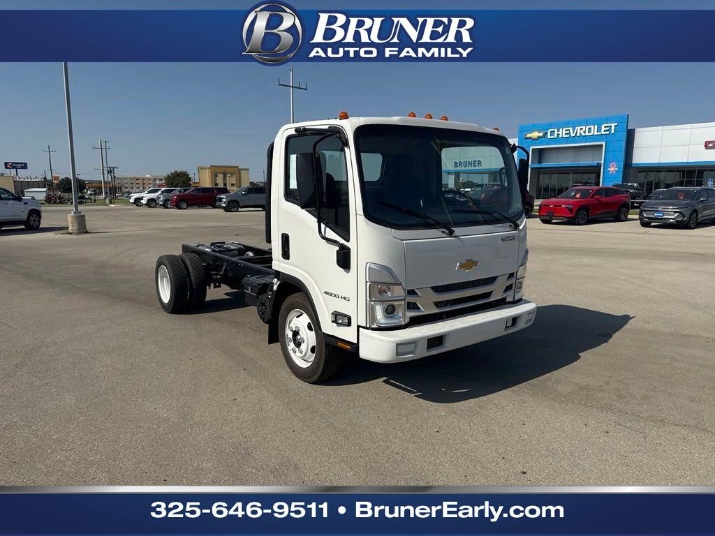 2025 Chevrolet Low Cab Forward 4500 1WT