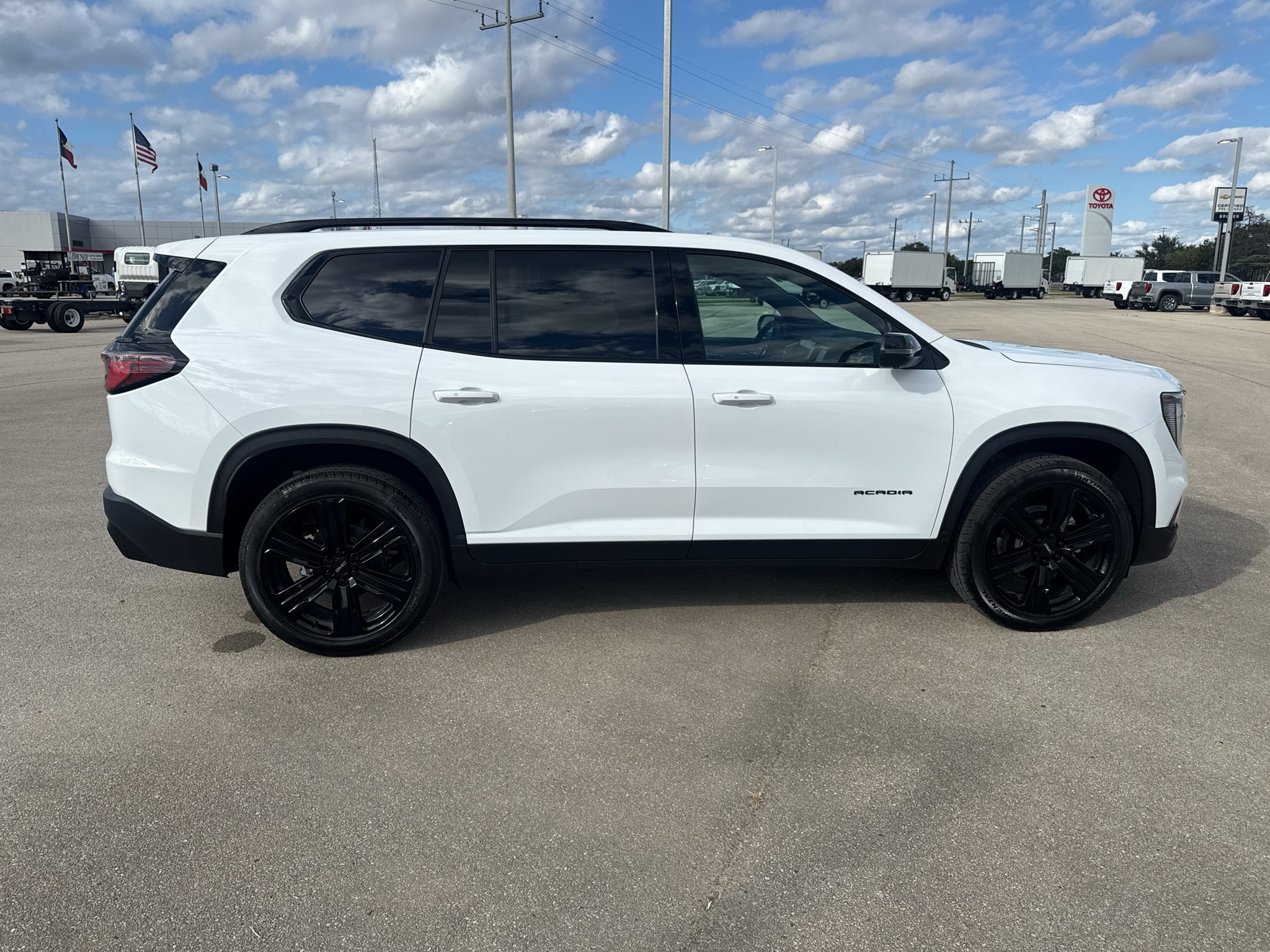 2027 GMC Acadia Elevation