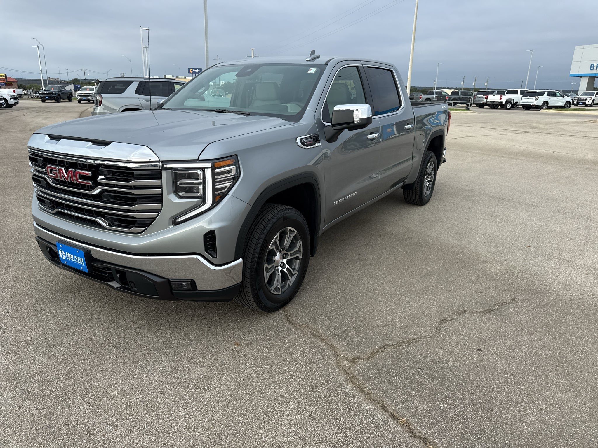 2026 GMC Sierra 1500 SLT