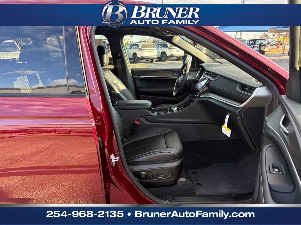 2025 Jeep Grand Cherokee GRAND CHEROKEE LIMITED 4X4