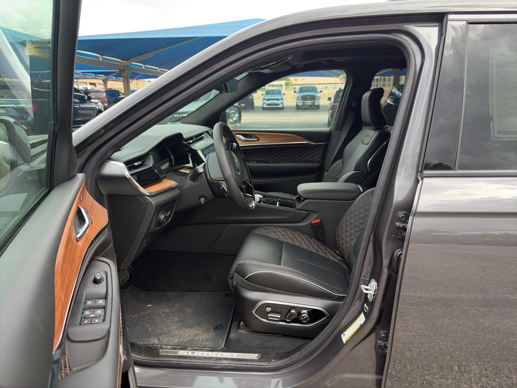 2026 Jeep Grand Cherokee GRAND CHEROKEE SUMMIT 4X4