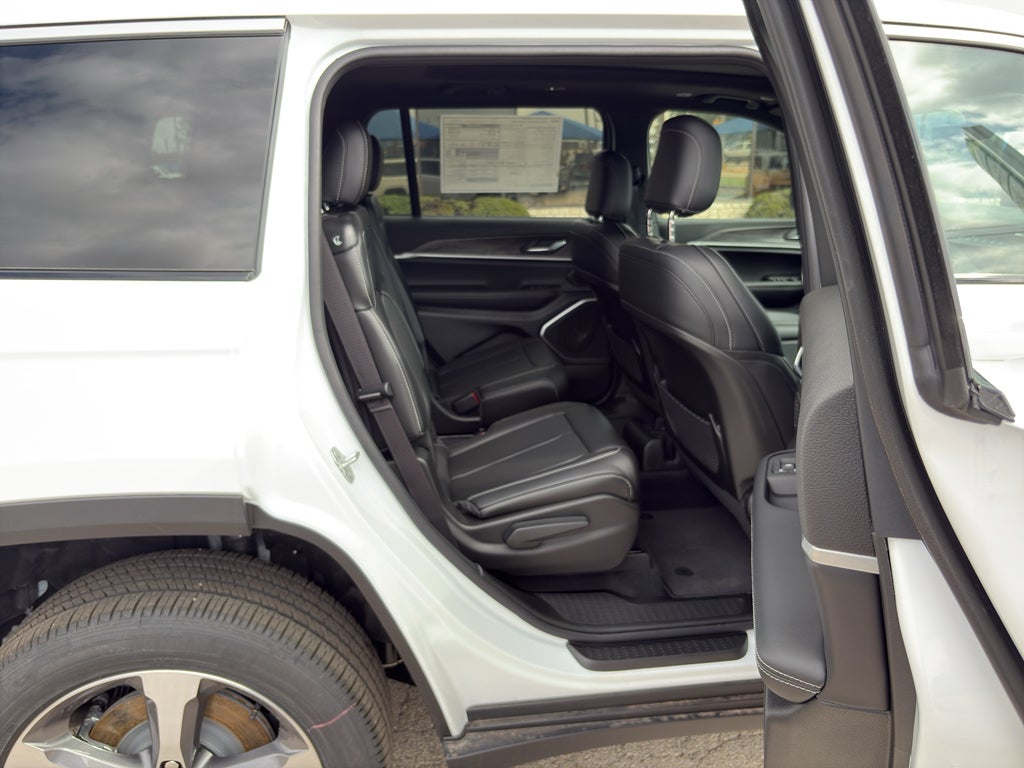 2026 Jeep Grand Cherokee GRAND CHEROKEE L LIMITED 4X2