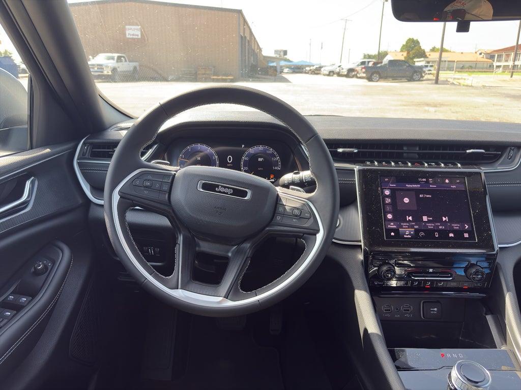 2026 Jeep Grand Cherokee GRAND CHEROKEE L LAREDO 4X4