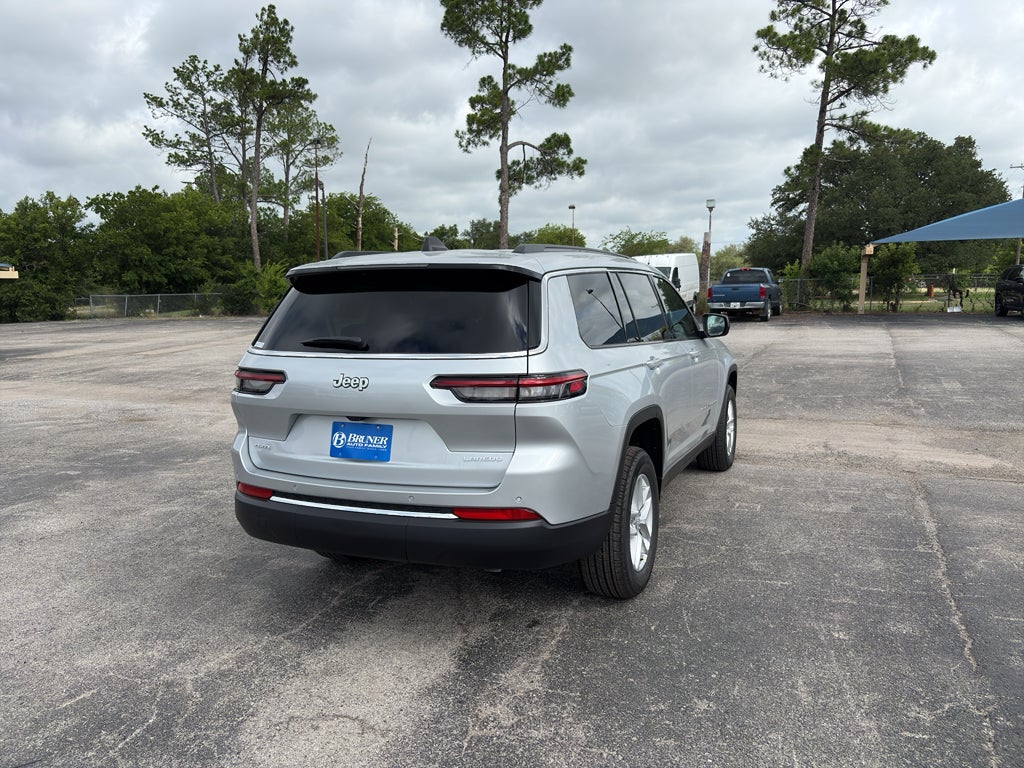 2026 Jeep Grand Cherokee GRAND CHEROKEE L LAREDO 4X4